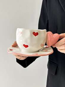 Cabin Kangaroo 1 套手工制作的不对称心形陶瓷杯碟套装，日式高品质釉下花卉装饰，适用于水、牛奶、茶、咖啡、办公室、生日、节日礼物