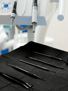 20pcs/30pcs Disposable Dental Bibs - Disposable Cleaning Pads, Dental Tattoo Bibs, Pink Paper Towels, Tattoo Table Covers, Dental Pads, Paper Bed Sheets, Eyelash Supplies - Black - View 2