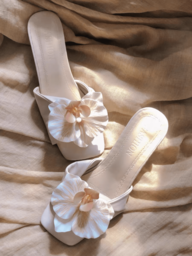 2pcs Detachable DIY Shoe Accessories, Decorative Iris Flower Shaped Shoe Clips In Apricot, Coffee, Light Blue, Pink, Fashionable & Elegant Shoe Decorations For High Heels, Sandals, Flats, Bridal Shoes, Party Shoes, Beach Shoes, Slippers