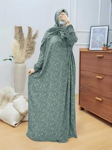 1 套柔软加大码穆斯林服装，碎花薄纱头巾，蕾丝拼接袖口上衣，腰部 + 长裙，女士长袍