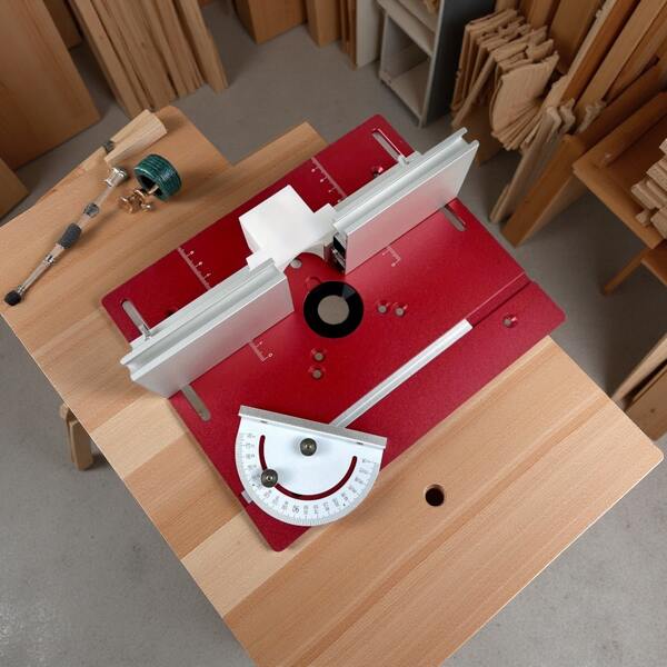 Placa de inserción de mesa de router de aluminio - Placa volcable multiusos para trabajos en madera con guía de calibre de inglete y soportes deslizantes de cerca - Herramienta y accesorio esencial para bancos, recorte, grabado y ranurado