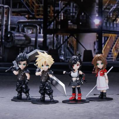 FF7 7 CLOUD, Zax, Aerith, figurka anime Tifa Action, dekoracja biurka, dekoracja obudowy komputera, wystrój domu, gadżety anime, mały prezent, prezent świąteczny
