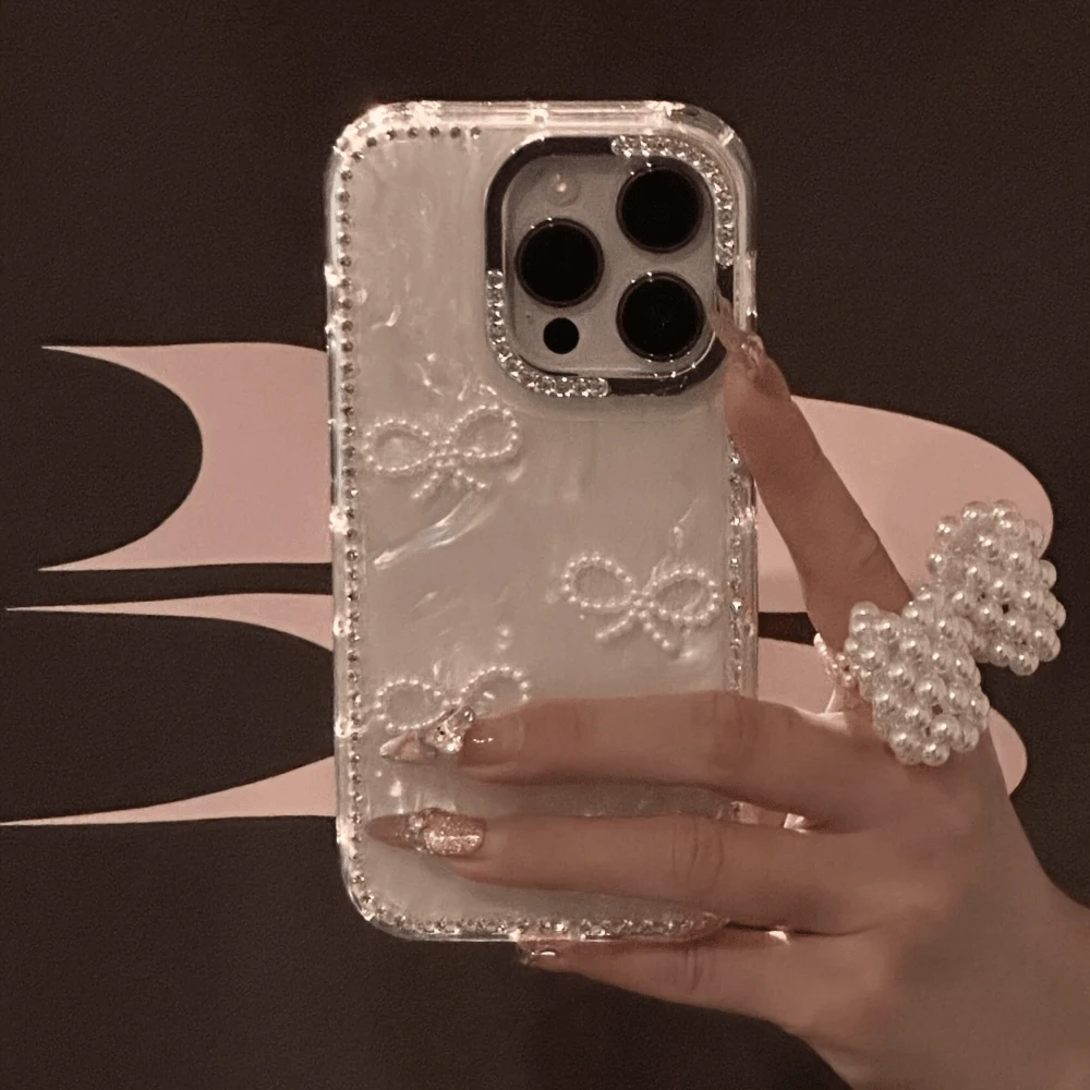 1 pieza Funda de lujo con diseño 3D de mariposa de perlas y rhinestones para iPhone 16/15/14/13/12 Pro Max/11, funda de teléfono con diseño de cristales brillantes y tacto premium