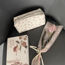 1个奶油色碎花铅笔盒，可爱简约清新风格文具袋，适用于学校用品、返校季、书包