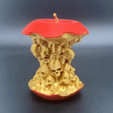 哥特式万圣节装饰 - 带有女巫红苹果底座的毒苹果装饰,适用于室内/室外万圣节派对、家庭、办公室 - 耐用的塑料桌面展示 - 非常适合哥特式、万圣节、女巫主题装饰、幽灵般的家居装饰、女巫主题装饰、精细的雕塑、骷髅中心装饰、派对策划者、坚固的中心装饰、装饰小雕像、家居装饰品 - 彩色 - 查看 7