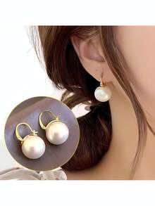 A Pair Of Earrings, Characterized By Elegance And Personalized, Jade Earrings, Hypoallergenic Closures, And Oval Pearl Drop Earrings, Designed For Brides. Halloween, Father's Day, Mother's Day, Valentine's Day, Thanksgiving, Easter, Birthday, Holiday Gifts For Friends And Family, Weddings,