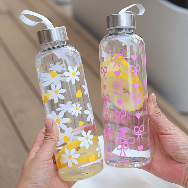 1pc 550ml Transparent Graduated Water Bottle, Floral Bow Design, Convenient Handle, Cute & Minimalist Aesthetic, Suitable For Everyday Hydration
