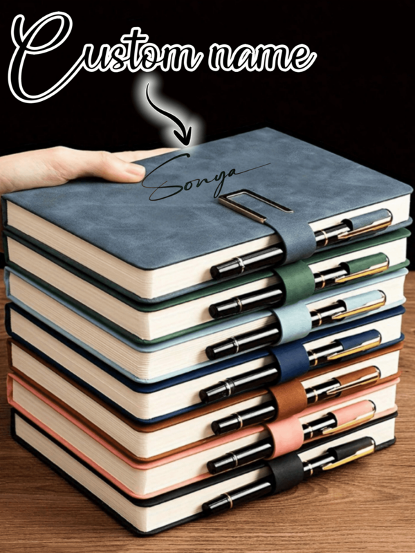 Individualisiertes Retro A5 Leder Notizbuch mit mehreren Farben, 200 Seiten - mit personalisiertem Softcover und Lesezeichen, Stifthalter - geeignet für Geschäftstreffen, Studium von Collegestudenten, Rucksackausstattung, Tagebuch, Schulbeginn 2025, Geschenk zum Lehrertag