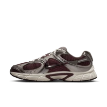 Nike V5 RNR Comfortable Versatile Low-Top Running Shoes, Men's, Red And Black, HJ5228-600