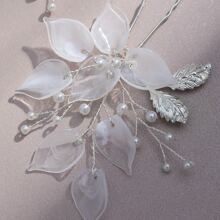 2pcs Women White Flower & Silver Leaf Faux Pearl Hair Clips, Suitable For Daily Wear And Weddings