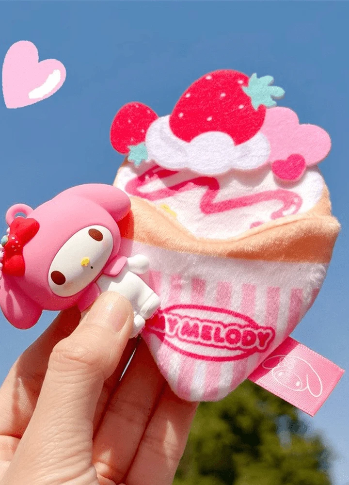 Sanrio Sweet Crepes Collection - Bedårande desserter med karaktärstema, söta tecknade serier inspirerade mellanmål, fluffiga och läckra söta crêpes, perfekta för dessertälskare, festgåvor, snacks efter skolan och julklappar, varje tugga ger glädje och förtjusning.