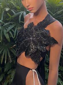 Women's 3D Flower Gorgeous Sequin Decor One Shoulder Sleeveless Bandeau Top Slim Fit Going Out Party Camisole - 黑色 - 查看 3