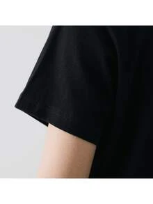 Women's White Cotton T-Shirt With "Boots On The Ground" Anime Graphic Print - Casual Short Sleeve Round Neck Tee For Summer Parties & Casual Attire, Ladies T Shirts, Comfortable Fit - 黑色 - 查看 3