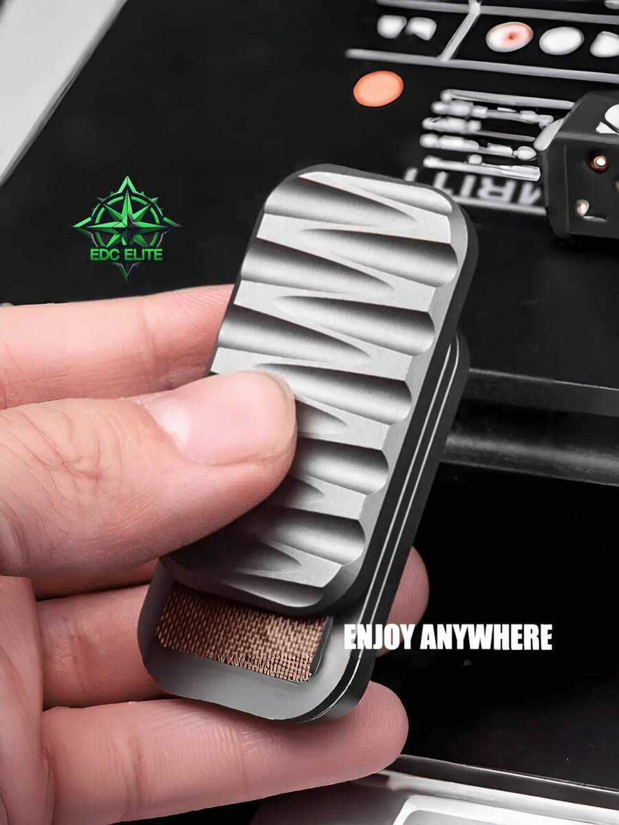 1 件成人减压金属玩具 - 缓解焦虑，万圣节、圣诞节、复活节的完美礼物， - 成人用減壓金屬玩具 - 查看 1