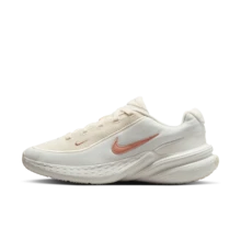 Nike Uplift SC 舒適百搭 低筒 訓練鞋 女款 山峰白 IB2766-103 - 白色 - 查看 3