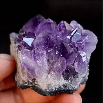 1pc Natural Amethyst Quartz Cluster, Can Be Used As Aroma Diffuser Crystal, Home Decor Stone, DIY Jewelry Making Material, Festive Ornament, Specimen Collection, Brings Luck & Healing, Meditation & Yoga Therapy Stone, Best Holiday Gift