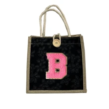 1 件毛巾刺绣首字母图案手提包，花卉印花亚麻手提包，小号花卉亚麻纽扣装饰手提包，简约大容量手提包，便携休闲收纳手提包，多功能购物袋，新设计，大容量，购物的理想选择，单肩包，手提包，午餐包，午餐盒，斜挎包