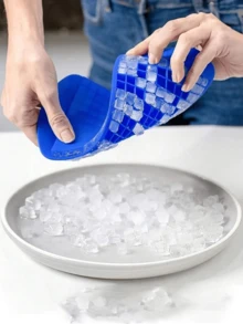 1Pc Small Square Ice Mold With 160 Cubes In Silicone, Mini Square Ice, Ice Mold, Ice Maker, Chocolate Making, With Good Cold Resistance And Durability, Mold For Ice Cubes, Custard Or Pudding, Suitable For Home Use, Bar And Other Places, Easy To Use