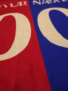 定制球衣，巴塞罗那，透气快干 210G 春夏男女款短袖 T 恤，球队/俱乐部训练 V 领足球运动上衣，正面和背面印有姓名号码标志，舒适贴合日常、休闲、派对 - 彩色 - 查看 7