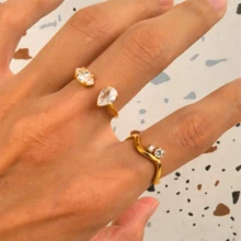 Aritio 1 件奢华 18K 镀金不锈钢锆石装饰单戒指，适合女性日常和婚礼佩戴，礼物 - 彩色 - 查看 2