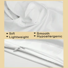 1 față de pernă cu tematică de Halloween. Modelul cu adunări de monștri creează o atmosferă de sărbătoare și decorează perna. Potrivit pentru decorarea canapelei, patului, mașinii etc., potrivit pentru utilizare pe tot parcursul anului și poate îmbunătăți estetica casei. (Suportul de pernă nu este inclus)