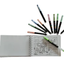 1本超级可爱有趣的成人Bobbie涂色书：以可爱的动物角色为特色，适合作为礼物 - 彩色 - 查看 4