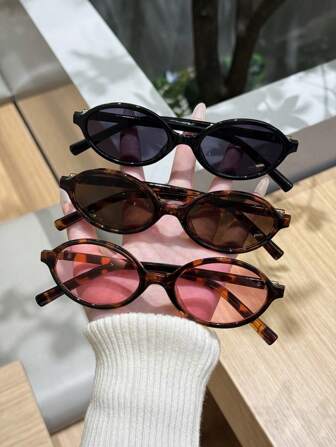 1/2/3 st Moderiktiga ovala glasögon Små bågar Retro Personliga Mångsidiga Gatubilder Damglasögon Vardagskläder Semesterresor Strandaccessoarer Damglasögon Strandaccessoarer Enkla Vår- och sommarkläder Damkläder Affärsmässigt Present Leopardmönstrade ovala solglasögon