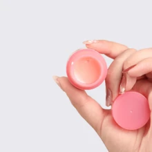 Laneige 迷你唇部睡眠面膜 3g/0.1 液体盎司。睡眠唇膜。它能温和地溶解死皮细胞，让双唇在第二天早晨保持湿润和柔软。