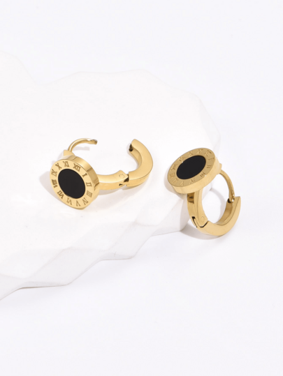 A Pair Of European And American Style Roman Numerals Black Acrylic Personalized Women's Stainless Steel Earrings Stud Suitable For Daily Wear