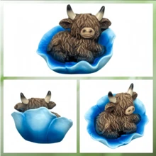 2pcs Creative Resin Highland Cow Figurines, Christmas Gift, Halloween Thanksgiving Decor, Decoration Ornament, Holiday Decoration, Home Desktop Decor, Gift For Family And Friends