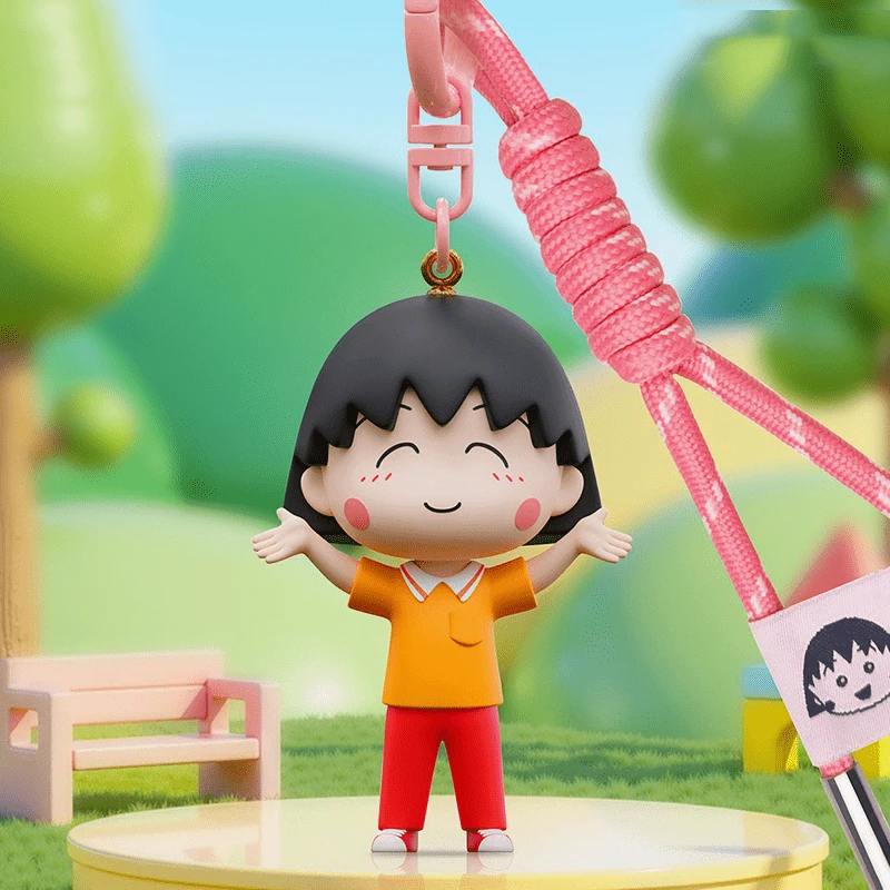 樱桃小丸子休闲时光钥匙扣系列——可爱休闲的人物钥匙扣，以身着迷人日常服装的樱桃小丸子和她的同学们为主题！非常适合装饰书包、铅笔盒、行李牌和个人配饰。让您随时随地都能拥有喜爱的动漫人物，尽享轻松惬意！