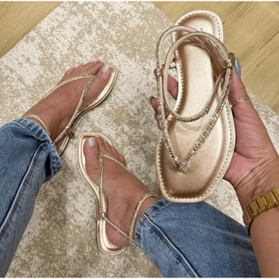 BERALLUTY Sandália Feminina Confortável Trazeira Cravejadas Com Strass Lançamento