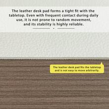 1 buc. Covoraș de masă multifuncțional din PVC, seria Dynamic Geometry. Este impermeabil și rezistent la umezeală, cu o rezistență puternică la petele de ulei, ceea ce face dificilă lăsarea unei urme chiar și de o singură picătură de pată. Vine într-o dimensiune mare și extinsă, potrivită pentru birouri, birouri de studiu și mese de joc și poate fi amplasată cu ușurință și în dulapurile laterale.