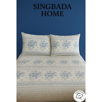 ✅ Productomschrijving (Engels): Breng comfort en kwaliteit in uw slaapkamer met deze zachte en duurzame set van hoeslaken en kussensloop, met trots gemaakt in Turkije. Gemaakt van een ademende mix van 70% katoen en 30% polyester, voelt het zacht aan op de huid en is het duurzaam en geschikt voor dagelijks gebruik. Het hoeslaken is verkrijgbaar in twee maten, passend bij verschillende bedafmetingen: 160x200 cm hoeslaken, 200x220 cm hoeslaken. Elke set bevat ook 2 bijpassende kussenslopen, waardoor het een complete beddengoedoplossing is voor uw huis of logeerkamer. Set bestaat uit: 1 hoeslaken (160x200 cm of 200x220 cm) 2 kussenslopen Materiaal: 70% katoen, 30% polyester Gemaakt in Turkije Belangrijkste kenmerken: Zacht, ademend en huidvriendelijk materiaal Elastische randen voor een veilige en comfortabele pasvorm van het matras Duurzame stiksels en langdurig gebruik Machinewasbaar en gemakkelijk te onderhouden Kreukvrij en vormvast