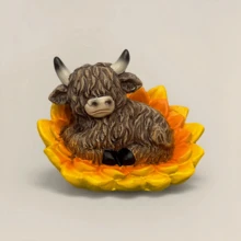 2pcs Creative Resin Highland Cow Figurines, Christmas Gift, Halloween Thanksgiving Decor, Decoration Ornament, Holiday Decoration, Home Desktop Decor, Gift For Family And Friends