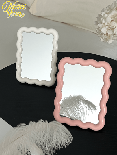 1 Stück faltbarer hochauflösender Make-up Spiegel, Kosmetikspiegel mit Dopamin Design für den Schreibtisch, 90 Grad verstellbarer Ständer und Wandmontage, perfektes Geschenk für Schlafzimmer, Reisen, Studenten, Mütter und Freunde zum Geburtstag oder Abschluss