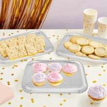 10 Stücke Silber Kuchentabletts, schwere, wegwerfbare rechteckige Pappe mit fettabweisender Beschichtung, verstärkte Basis Papier Kuchenböden für elegante Dessert-Tisch-Servierpartys, Cupcake-Präsentation, Geburtstags-Party, Hochzeit