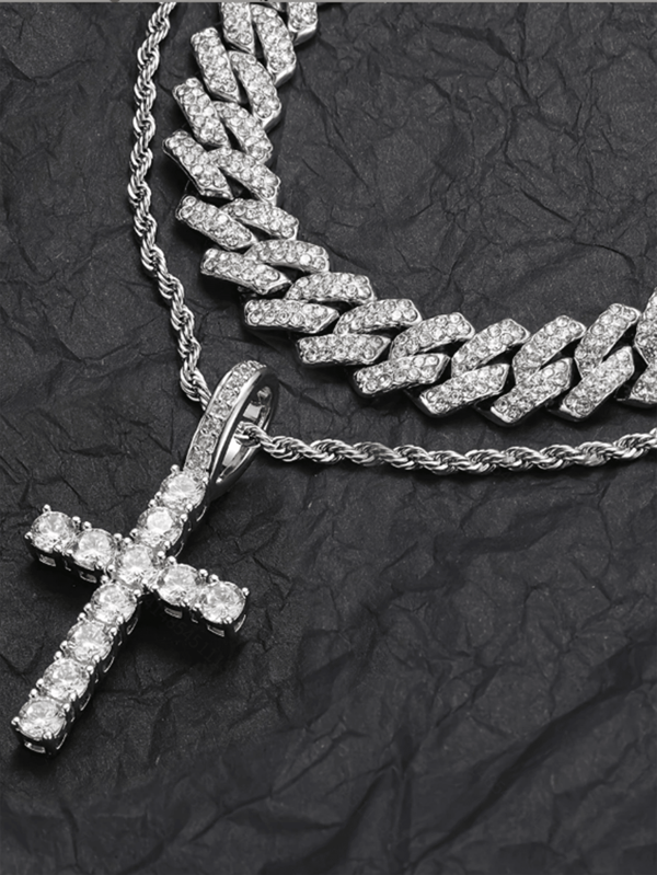 3 paquetes de collares de acero inoxidable con cruz de aleación de zinc y cadena cubana de aleación de zinc. Collares para niñas y niños
