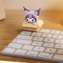 三丽鸥卡通人物毛绒盲袋 - 随机1个 | 可爱猫咪玩偶 | 可爱有趣的设计 | 送给女孩的完美礼物 | 节日/生日礼物