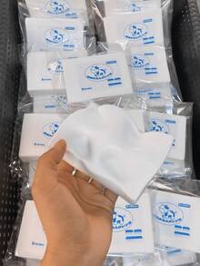 软牛奶砖慢回弹软粘手仿真玩具，逼真的黄色黄油蛋糕，带有高端糕点香气和柔软的质地，玩起来非常有趣