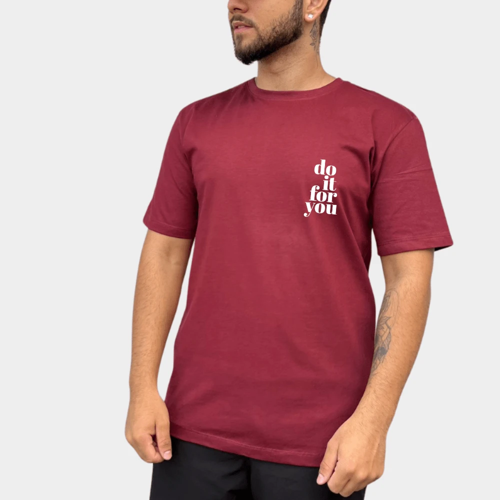 Camiseta Algodão Unissex Estampada Do It For You 2 Blusa Gola Redonda Manga Curta Modinha Gringa Tecido Premium Confortável - Bordô - Visão 1