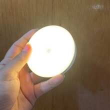 1pc LED Motion Sensor Night Light - Soft Warm White, Instant On, Ready For Hallway And Bathroom. Easy To Use, Auto Sensor, No Switching, Applicable For Bedside, Bedroom, Nursery, Cabinet, Stairs. White Minimalist Design, Warm/White Light, Mini Portable, USB Powered, Built-In Battery