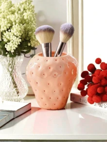 1 Lightweight, Luxurious And Cute Strawberry Style Storage Rack, Gentle Artistic Brush Rack In Strawberry Fruit Style, Elegant Makeup And Accessory Storage Container (Without Lid)