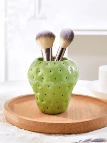 1 Lightweight, Luxurious And Cute Strawberry Style Storage Rack, Gentle Artistic Brush Rack In Strawberry Fruit Style, Elegant Makeup And Accessory Storage Container (Without Lid)