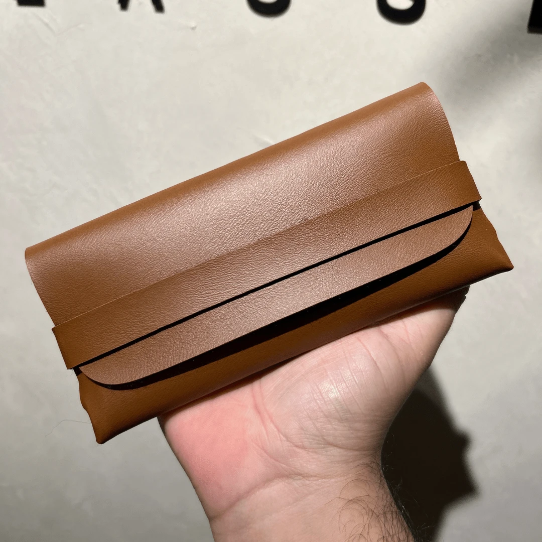 Sunglasses Holder Case In Synthetic Leather Case - Lạc đà - Xem 1