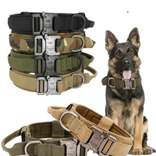 1 件带手柄的狗项圈，适用于大型/中型犬的战术训练狗项圈，提供良好的控制力和舒适度，提供项圈和牵引绳套装，可调节战术牵引绳长度，防止突然拉扯