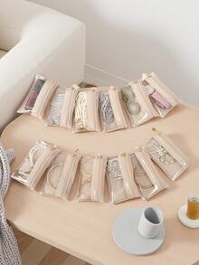 صندوق مجوهرات سفر كبير السعة مع 12 كيس مخمل للمجوهرات، منظم مجوهرات سفر للنساء، صندوق مجوهرات للنساء للعقود والخواتم والأقراط، مناسب كهدية لصديقاتك وأصدقائك والفتيات في المناسبات والأعياد وعيد الأم. منظم تخزين للنساء للسفر والضروريات والعودة للمدرسة والسكن الجامعي وديكور الخريف - متعدد الألوان - مشاهدة 3