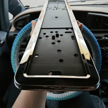 2个不锈钢欧标车牌框，带ABS底板，通用尺寸520mm*110mm车牌，欧盟汽车外饰配件，欧标车牌架，含螺丝套件，也适用于俄罗斯金属车牌框