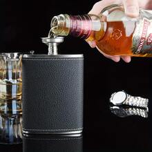 1pc Black Leather Grain Flask, 8oz Stainless Steel Soft Touch Leather Flask, Whiskey, Rum And Vodka Bottle, Suitable For Gifting - For Men And Women