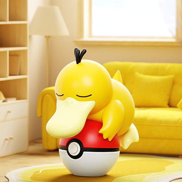 Llavero de peluche de Poké Ball que brilla en la oscuridad - Pikachu, Eevee, Squirtle, Psyduck, Charmander y Bulbasaur | Decoración para coche/escritorio | Diseño 3D súper lindo | Sin olor | Brilla en la oscuridad | Regalo perfecto para las fiestas.